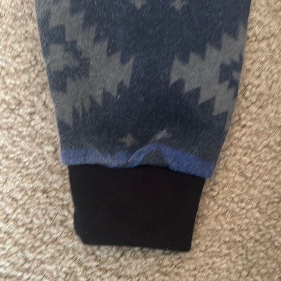 Aztec Mens Pattern Blue Black Pullover Hoodie Southwestern Tribal Sweatshirt L - Picture 5 of 5